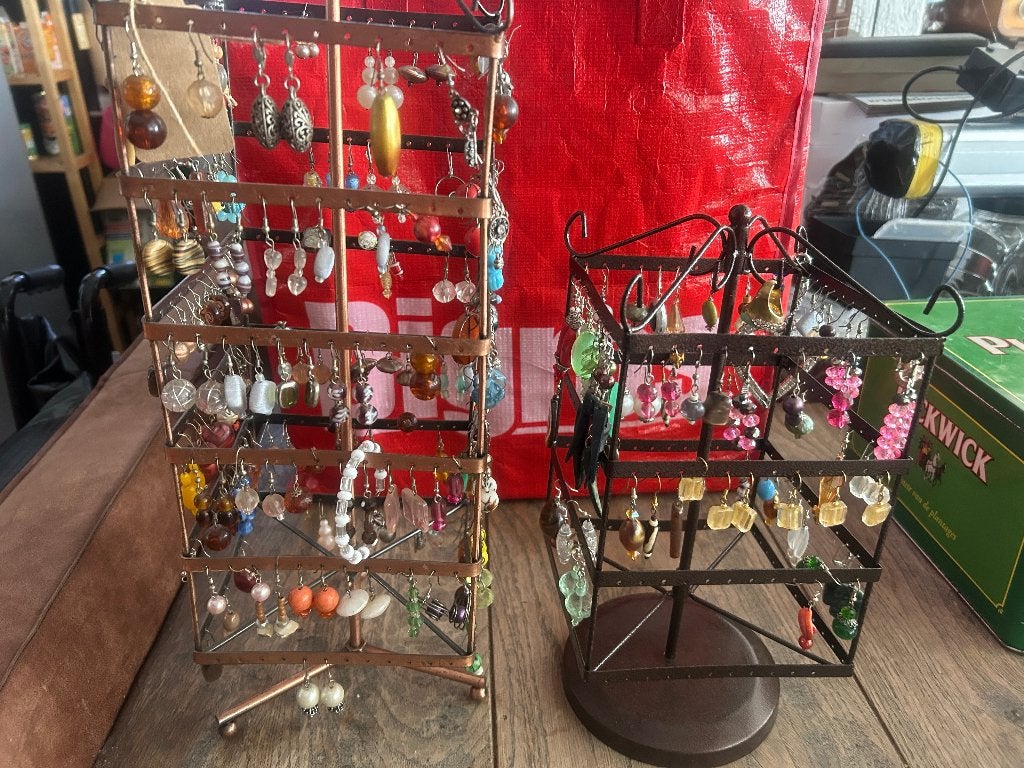 oorbellen op carousels twee stuks in één koop, Ophalen, Overige materialen, Overige kleuren, Met edelsteen