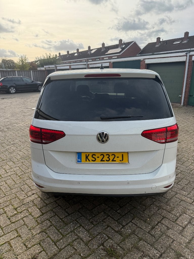 Volkswagen Touran 2.0 TDI 110KW DSG 2017 Wit, Auto's, Dealer onderhouden, Stof, 1800 kg, 4 cilinders