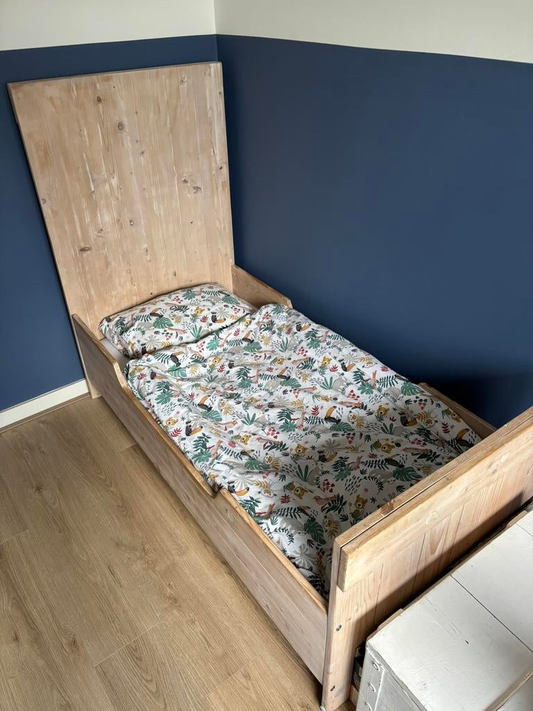Peuterbed, Huis en Inrichting, Slaapkamer | Bedden, Ophalen, Zo goed als nieuw, Eenpersoons, Hout