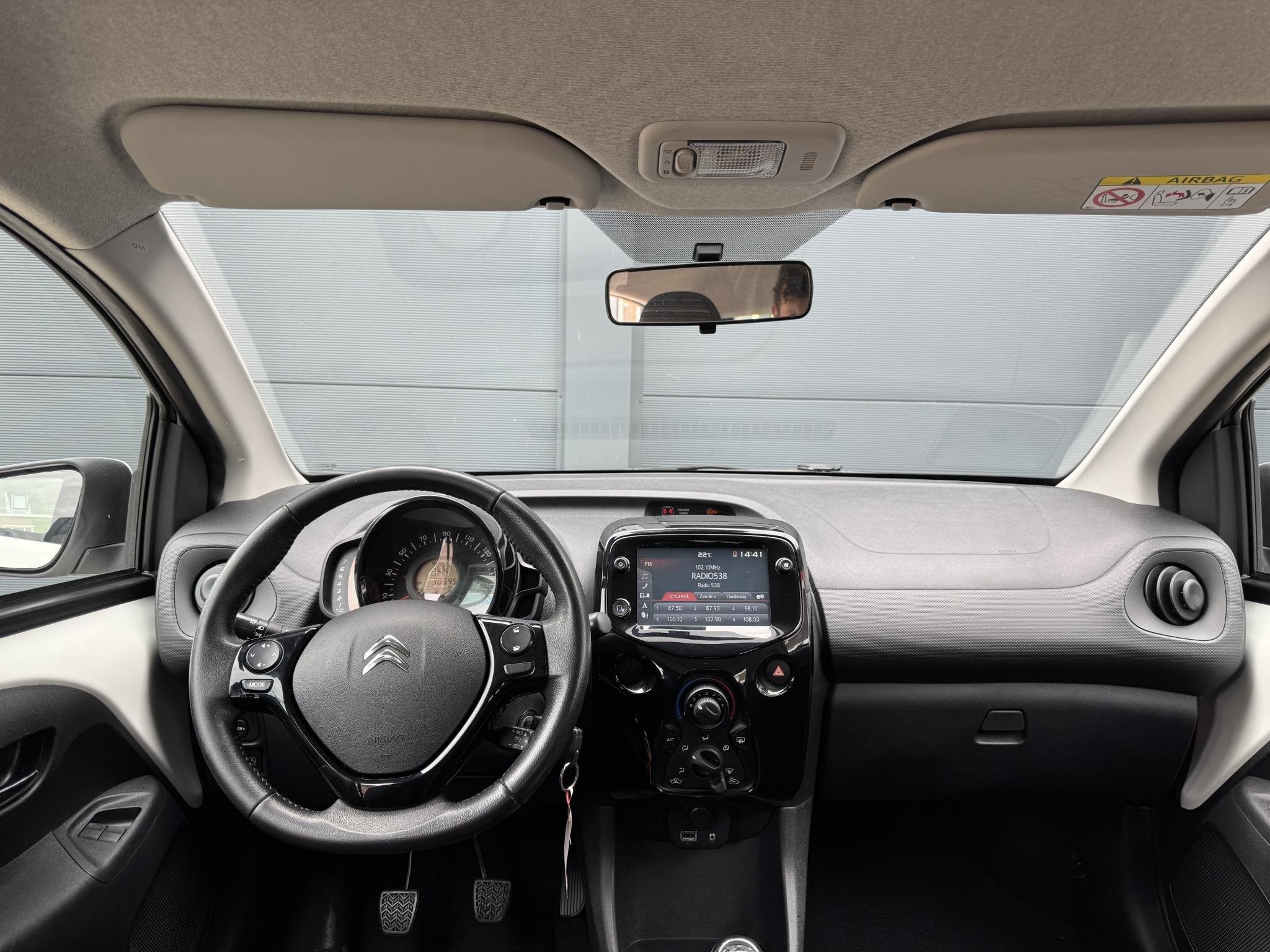 Citroen C1 1.0 VTi Shine / 100% Onderhoud / Geen Import, Voorwielaandrijving, Stof, Gebruikt, Euro 6
