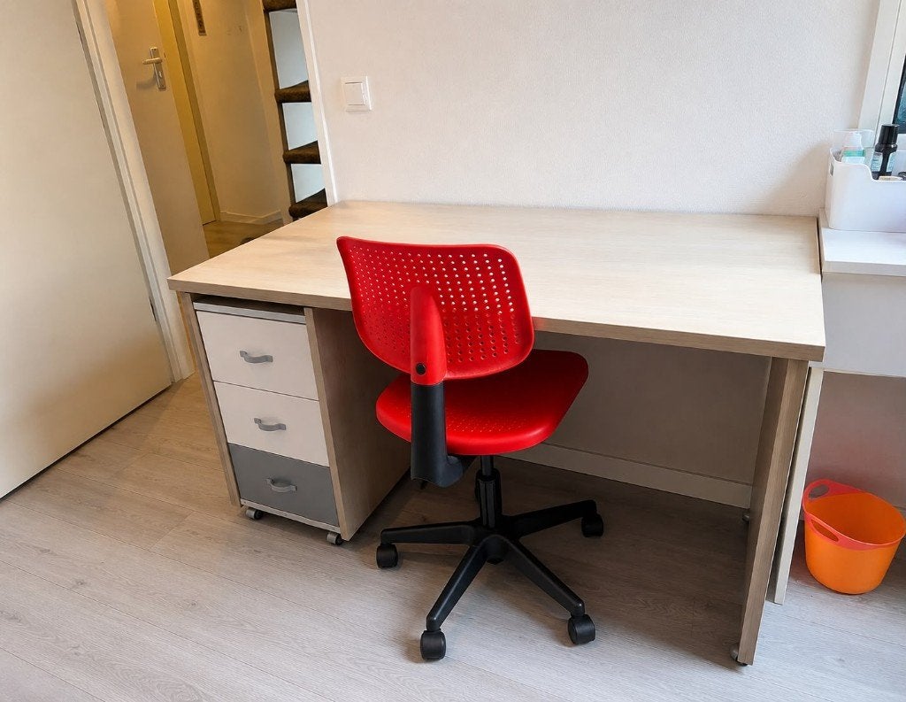 bureau kinderkamer, Ophalen, Gebruikt, Tafel(s) en Stoel(en)