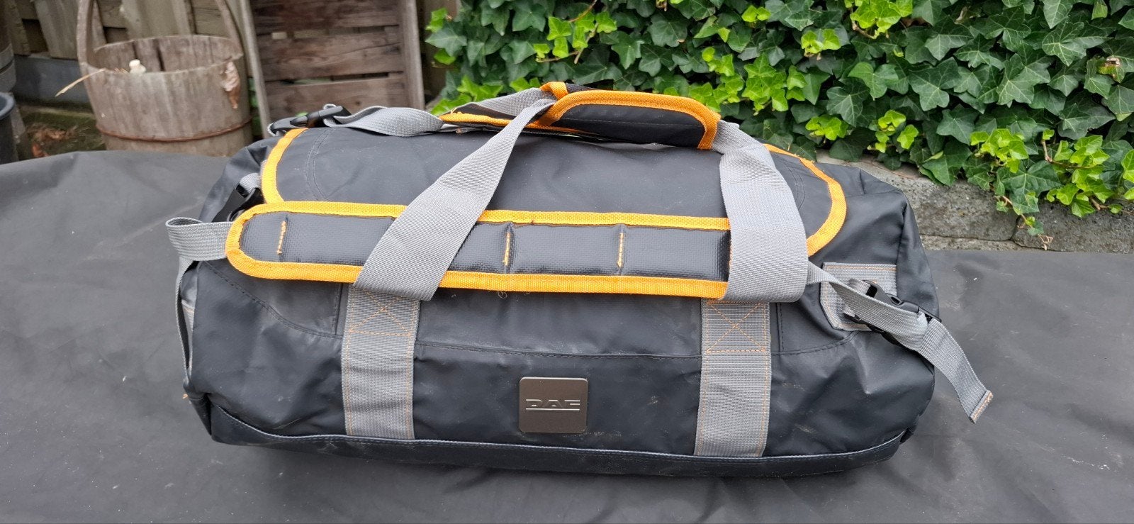 DAF Reistas - Ideaal voor vrachtwagenchauffeurs, 40 tot 60 cm, Gebruikt, 20 tot 30 cm, Zwart