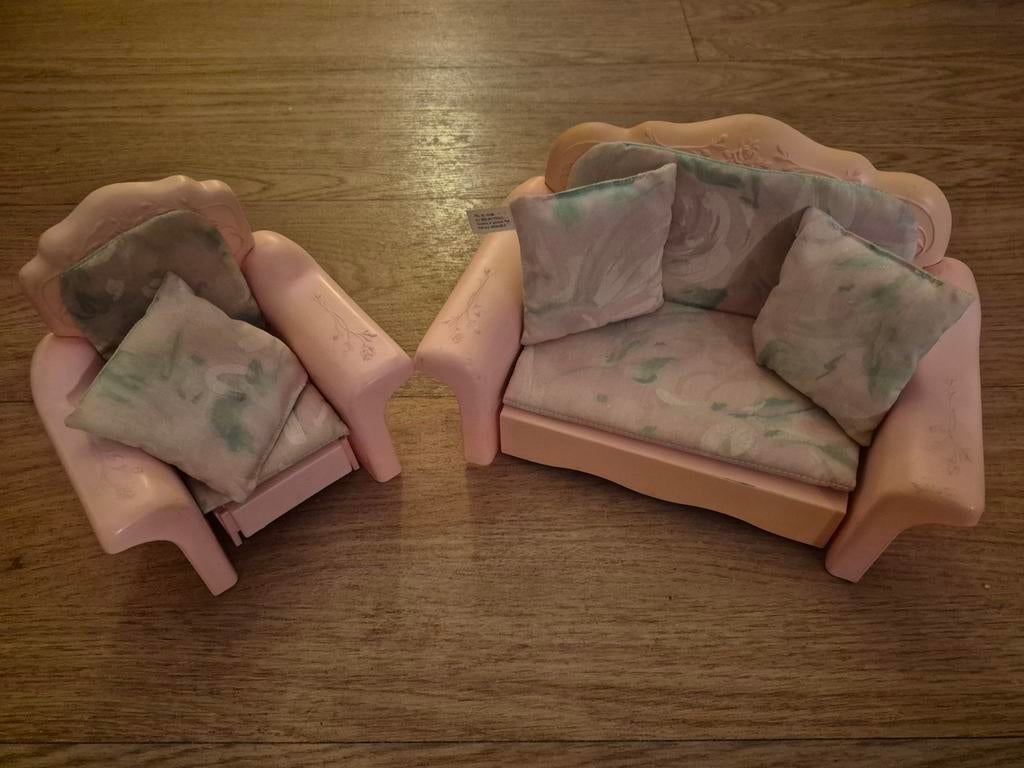 Vintage Barbie bank/slaapbank en stoel, Ophalen, Gebruikt, Poppenhuis