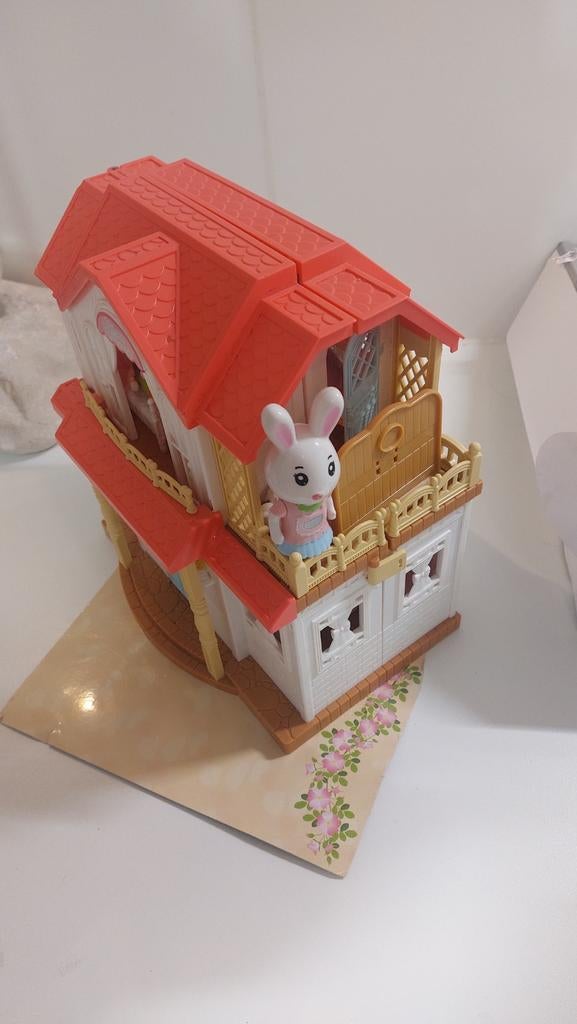 Konijnen poppenhuisje -, Ophalen of Verzenden, Zo goed als nieuw, Poppenhuis