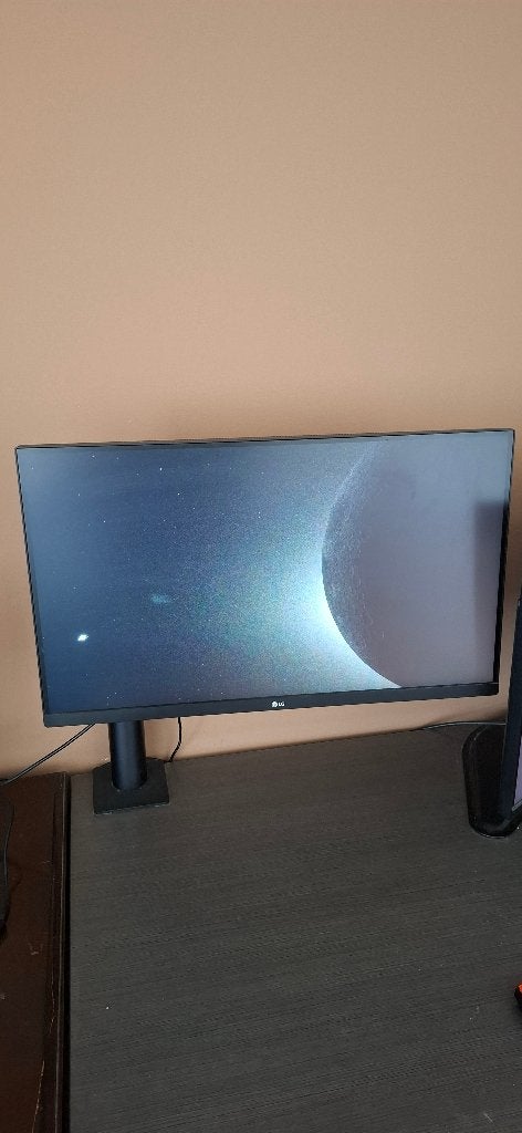 LG Ergo Monitor 27QN880-B | 27" QHD IPS USB-C 60W, Ophalen, Zo goed als nieuw, Hoofdtelefoonaansluiting, 61 t/m 100 Hz