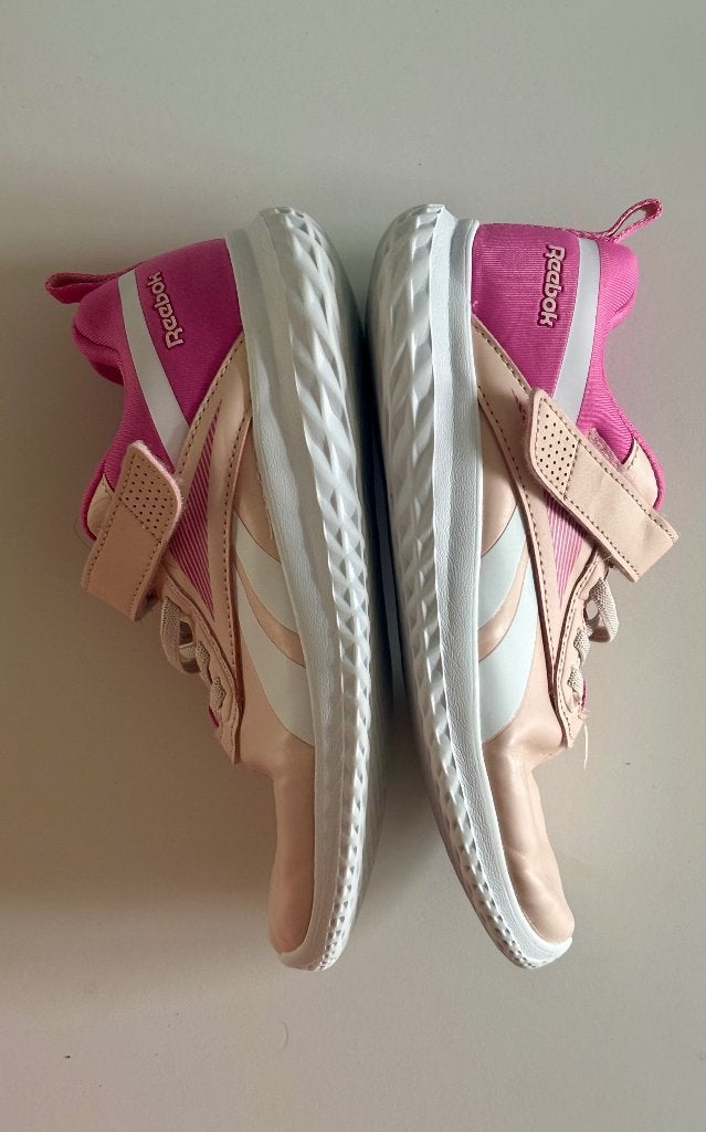 School gym sportschoenen maat 34, Ophalen, Reebok, Zo goed als nieuw, Jongen of Meisje