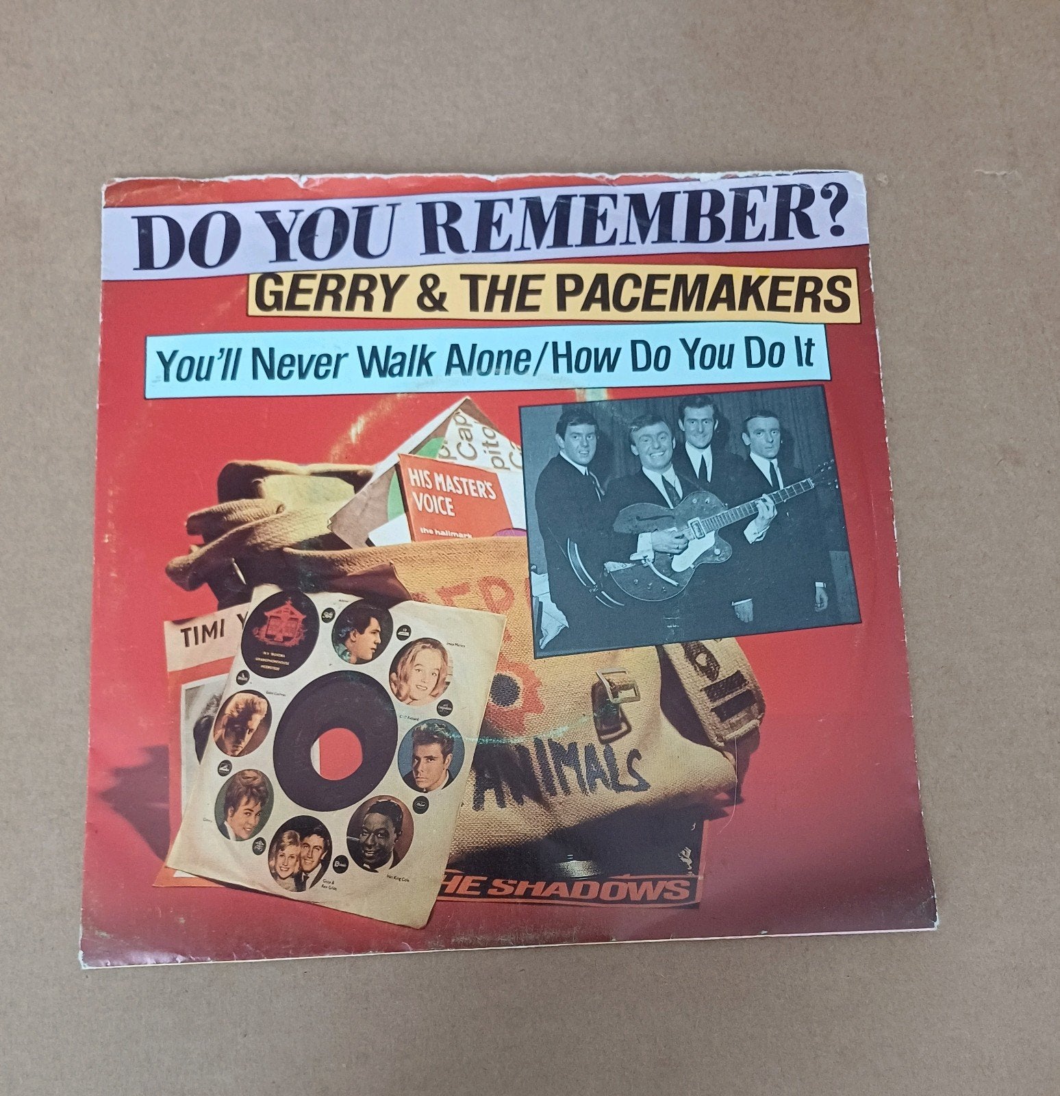 Gerry & The Pacemakers - You'll Never Walk Alone/How Do You, Beschermende buitenhoes, Ophalen of Verzenden, Gebruikt, Pop