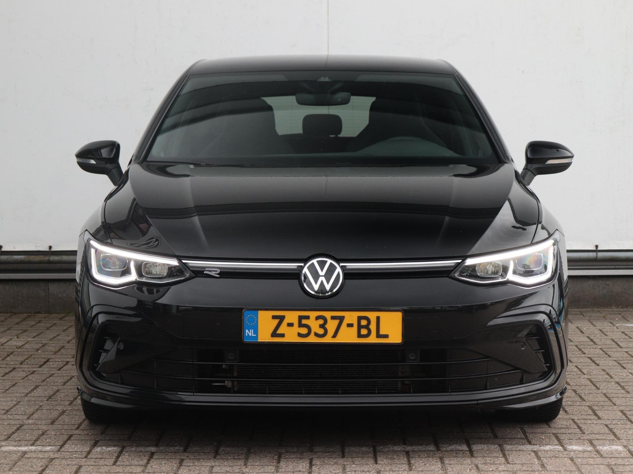 Volkswagen Golf 1.5 eTSI R-Line Business 150pk | 1e eigenaar, Stof, 4 cilinders, 150 pk, Zwart