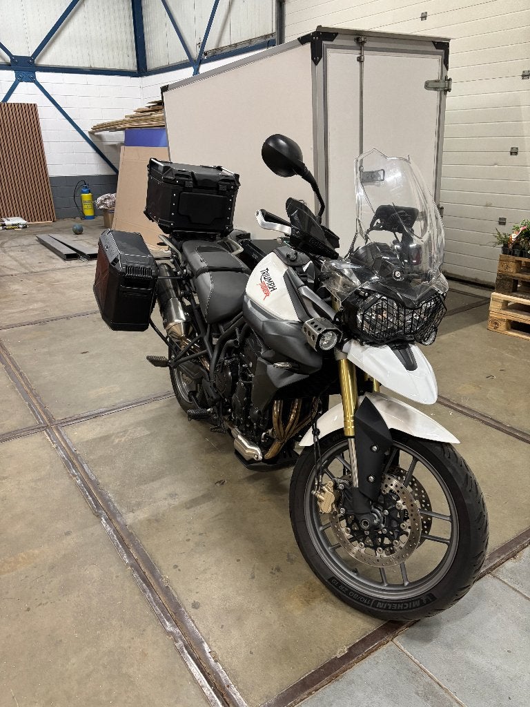 Triumph Tiger 800 | 19.800 km | Zeer compleet | 3 koffers, Motorrijbewijs A, 3 cilinders, Meer dan 35 kW, Gebruikt