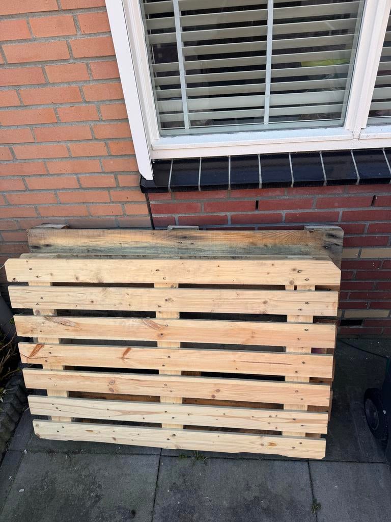 2 gratis houten pallets, Gebruikt, Ophalen of Verzenden, 50 mm of meer, Pallet