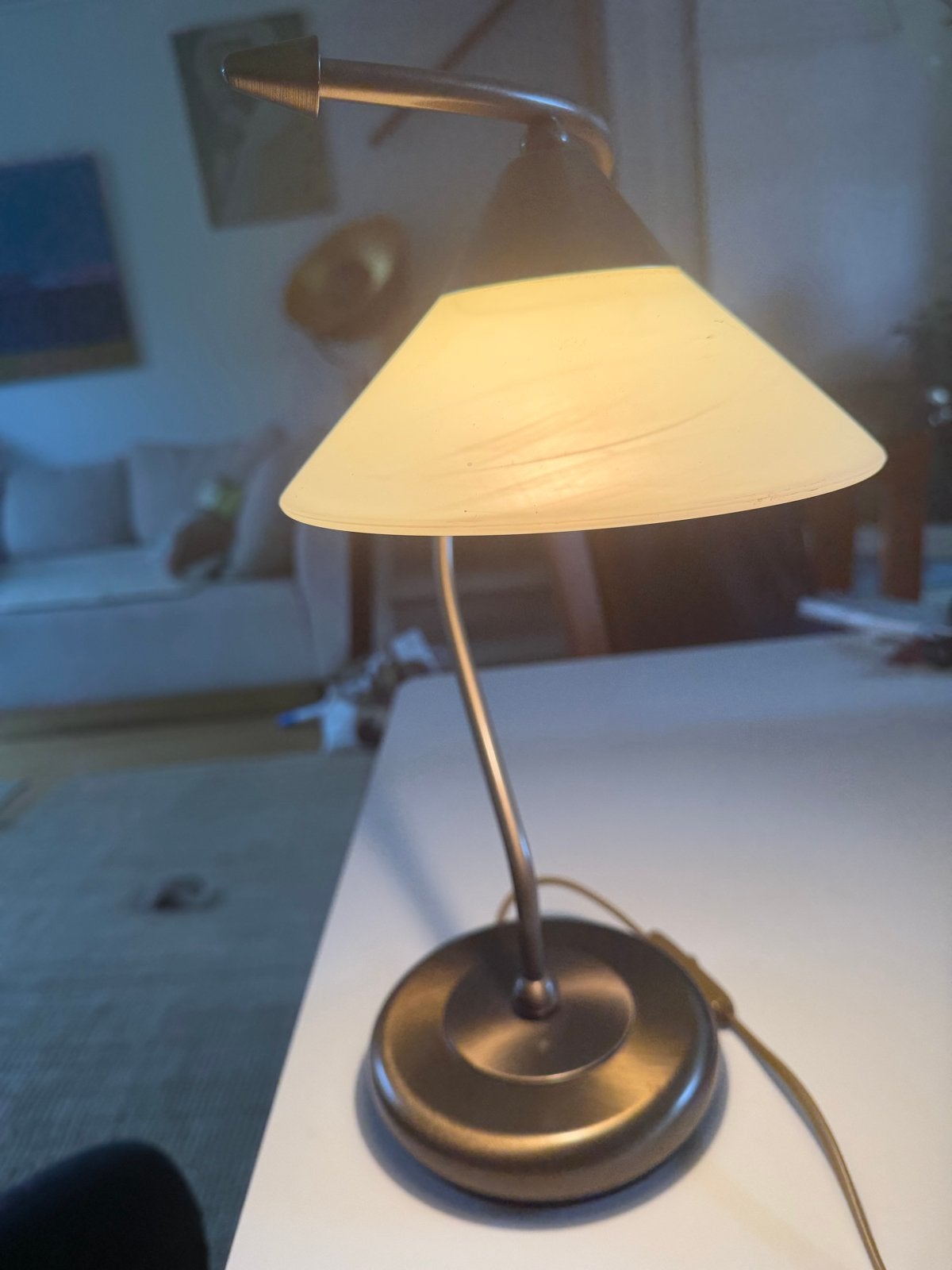 Goudkleurige bureaulamp met glazen kapje, E14 fitting, Ophalen, Gebruikt, Goud, E14 (klein)