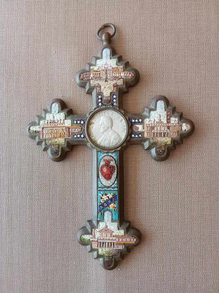 Kruisje emaille cloisonne, Ophalen of Verzenden, Gebruikt, Overige typen, Christendom | Katholiek