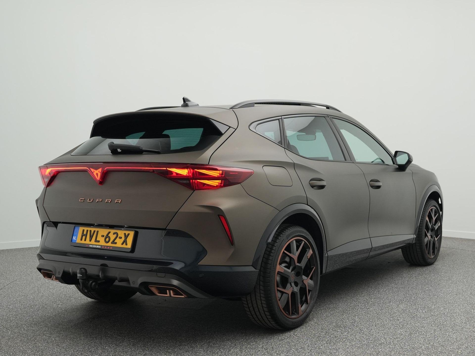 CUPRA Formentor 1.5 TSI e-Hybrid 272pk VZ Performance | Trek, Auto's, 4 cilinders, 150 min, Alcantara, 26 kWh