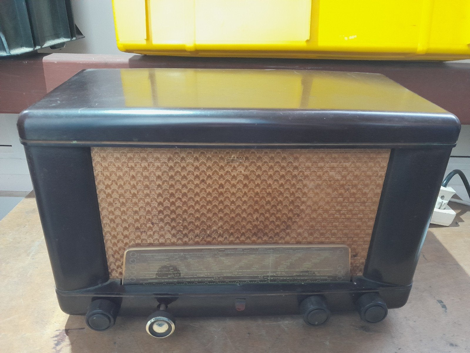 Philips BX390A buizenradio, Ophalen