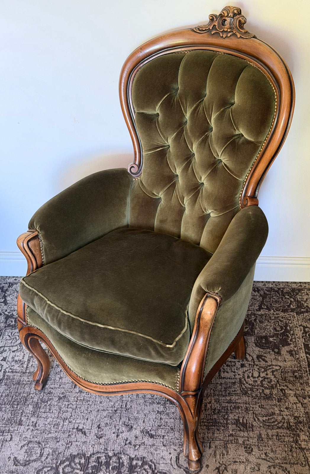 Antieke Victoriaanse/Neo-Rococo fauteuil in groen velours, Antiek en Kunst, Antiek | Meubels | Stoelen en Banken, Ophalen