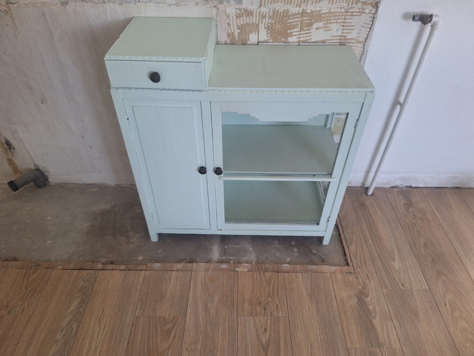 Vintage kastje met lade en glazen deuren, Ophalen, Vintage, landelijk, Gebruikt, Met deur(en)
