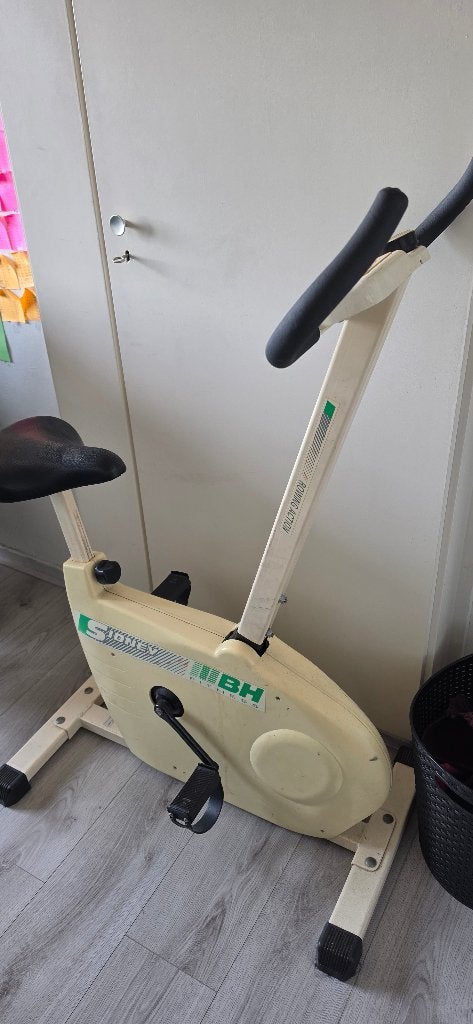 Hometrainer oud, Ophalen, Gebruikt, Rug, Metaal