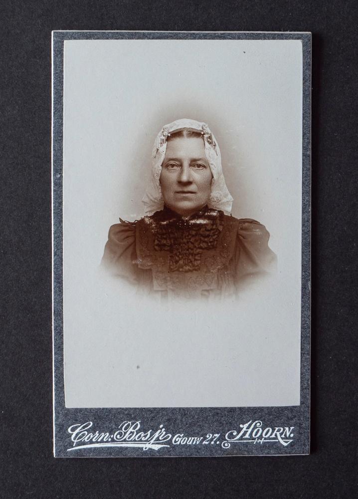 Carte de Visite WF - Klederdracht, Verzamelen, Gebruikt, Verzenden, Foto, Klederdracht