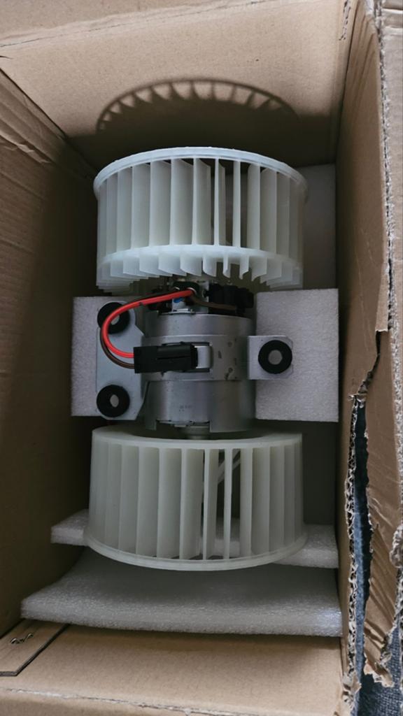 Range rover l322 kachel motor nieuw, Ophalen of Verzenden, Nieuw, Rover