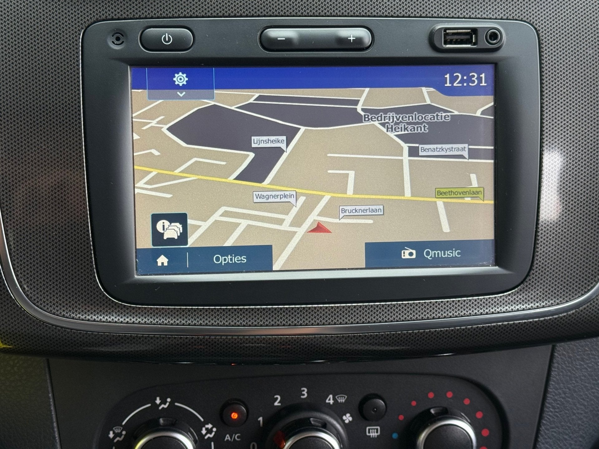 Dacia Sandero Stepway 0.9 TCe AIRCO | CAMERA | NAVI | PDC |, Auto's, Voorwielaandrijving, 898 cc, Stof, Zwart