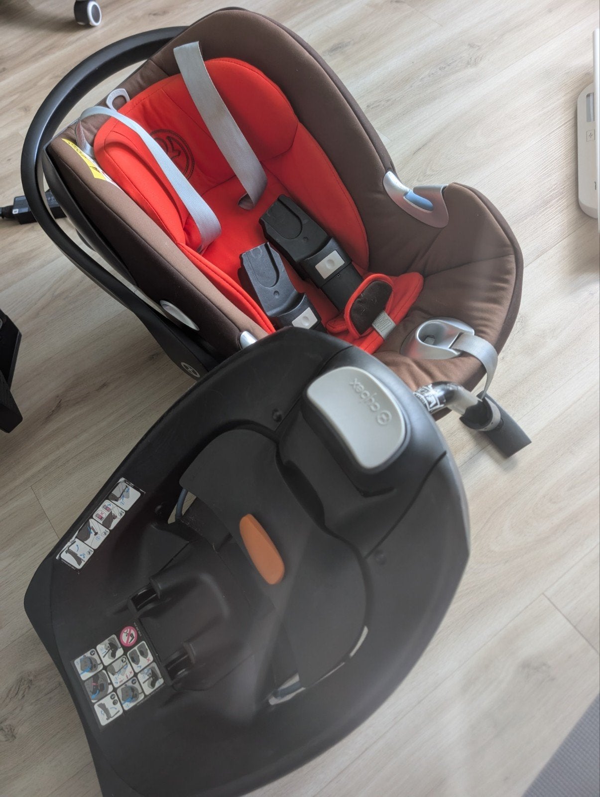 Cybex Aton 5 autostoel met Isofix base, Overige merken, Autogordel of Isofix, Gebruikt, 0 t/m 13 kg