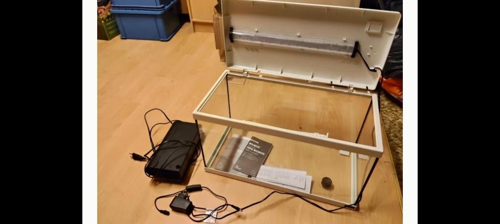 Aquarium met lamp en filter., Dieren en Toebehoren, Vissen | Aquaria en Toebehoren, Ophalen, Inclusief toebehoren, Zo goed als nieuw