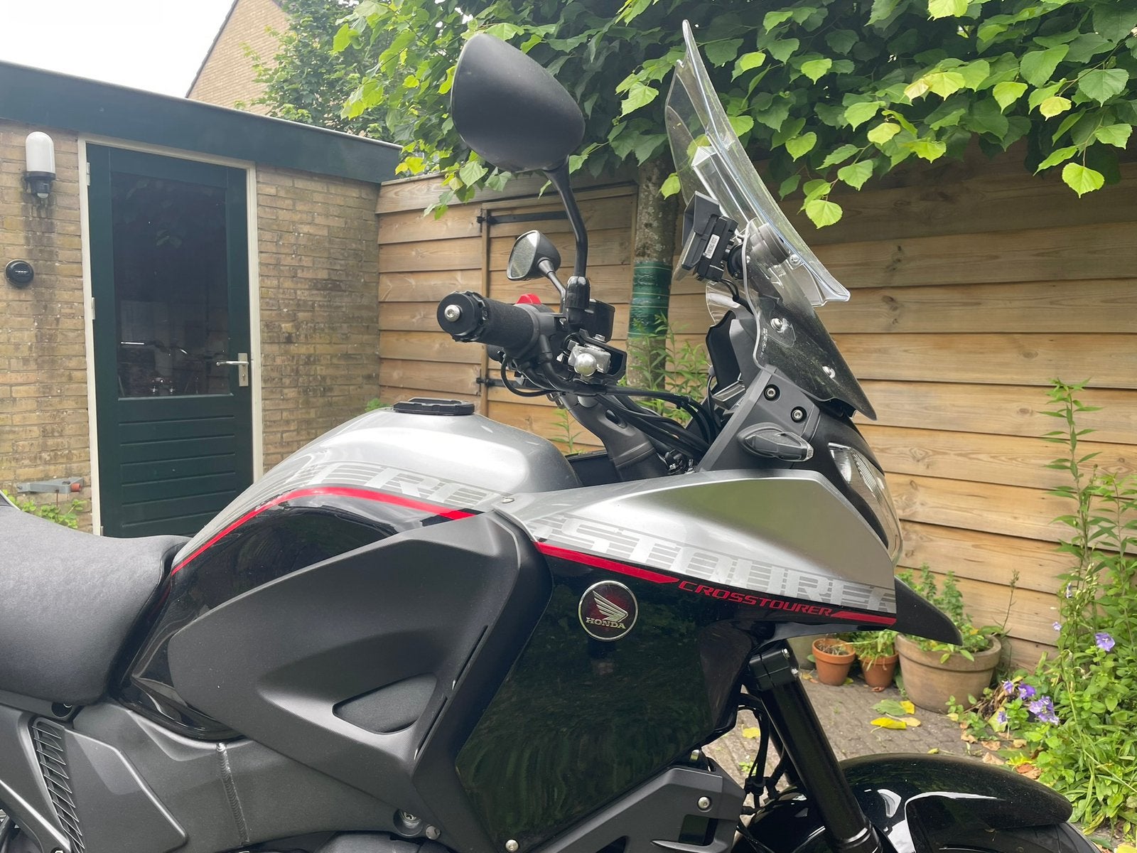 Foto 3 van Supermooie Honda VFR1200X Crosstourer DCT
