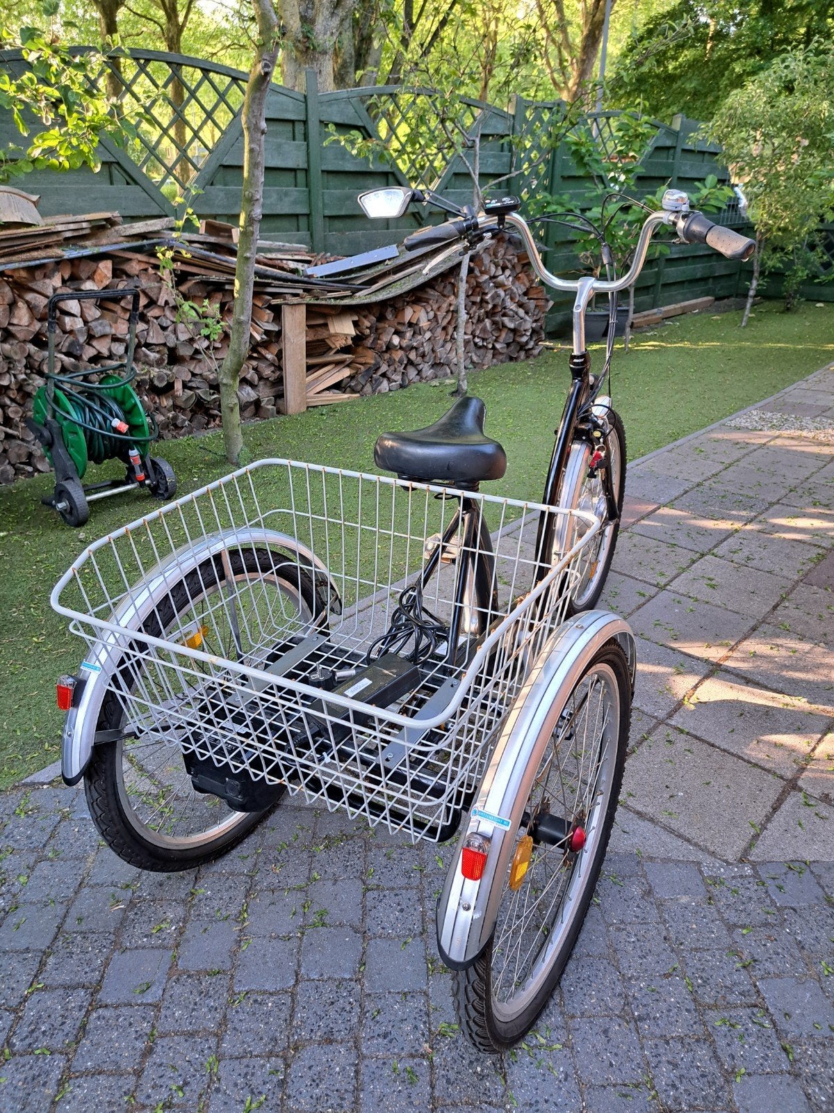 Popal elektrische driewieler, Ophalen