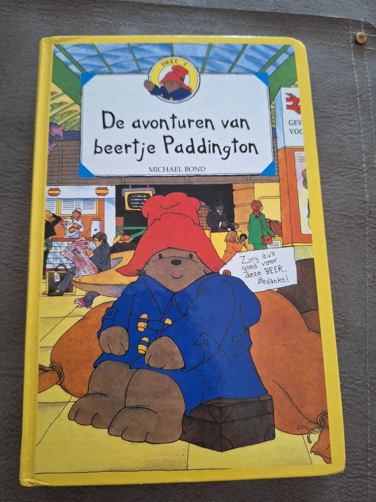 De avonturen van beertje Paddington - Michael Bond, Boeken, Ophalen of Verzenden, Zo goed als nieuw, Michael Bond, Sprookjes