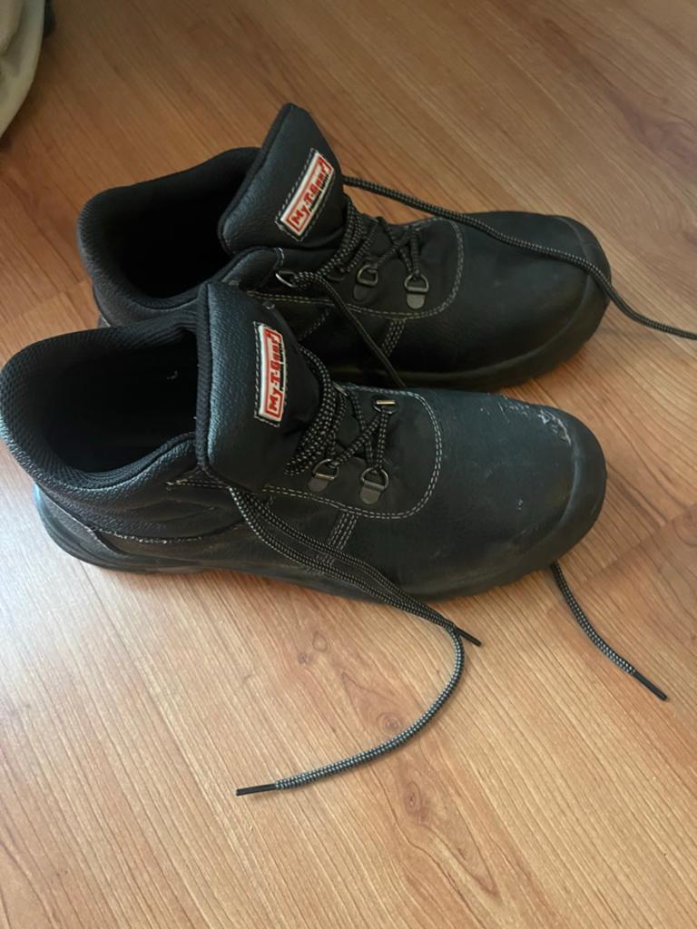 Werkschoenen - Zwart 41, Ophalen of Verzenden, Gebruikt, Heren, Schoenen