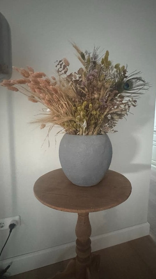 Landelijke grijze pot vaas droogbloemen, Huis en Inrichting, Woonaccessoires | Vazen, Ophalen, 26 cm, Gebruikt, Met patroon/structuur