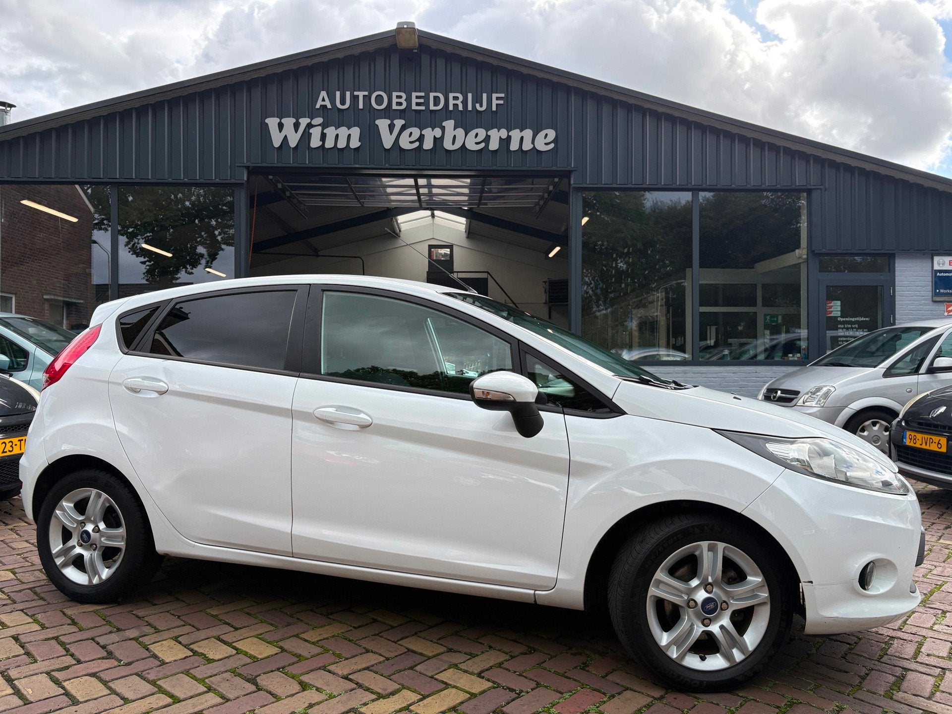 Ford Fiesta 1.25 Trend Airco Nieuwe APK keuring, Auto's, Voorwielaandrijving, Euro 5, Stof, 1242 cc