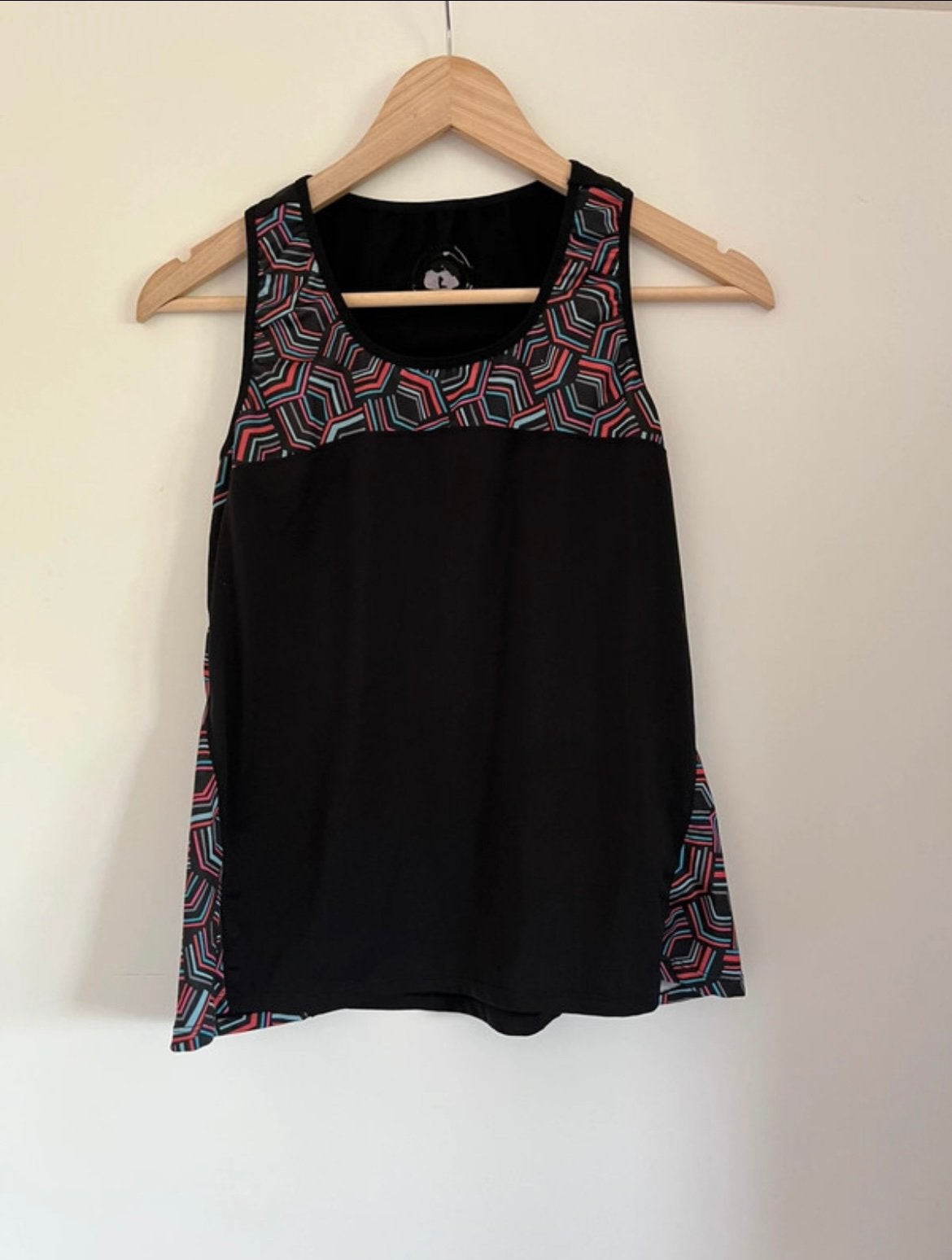 Zwarte mouwloze sportshirt/sporttop patroon, maat 40/L Wibra, Maat 38/40 (M), Zwart, Overige typen, Ophalen of Verzenden
