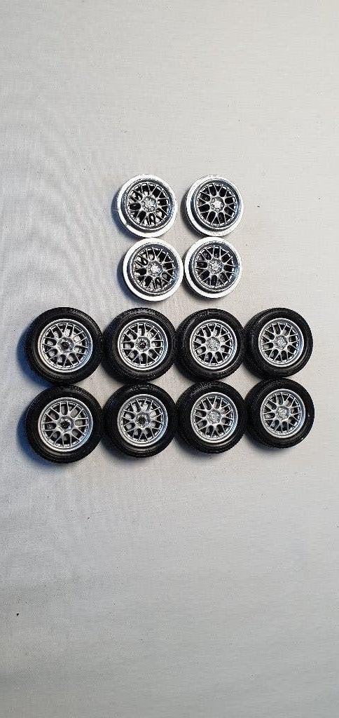 Velgen en banden set van VW golf 4 gti van revell, Ophalen of Verzenden, Gebruikt, Auto, Revell