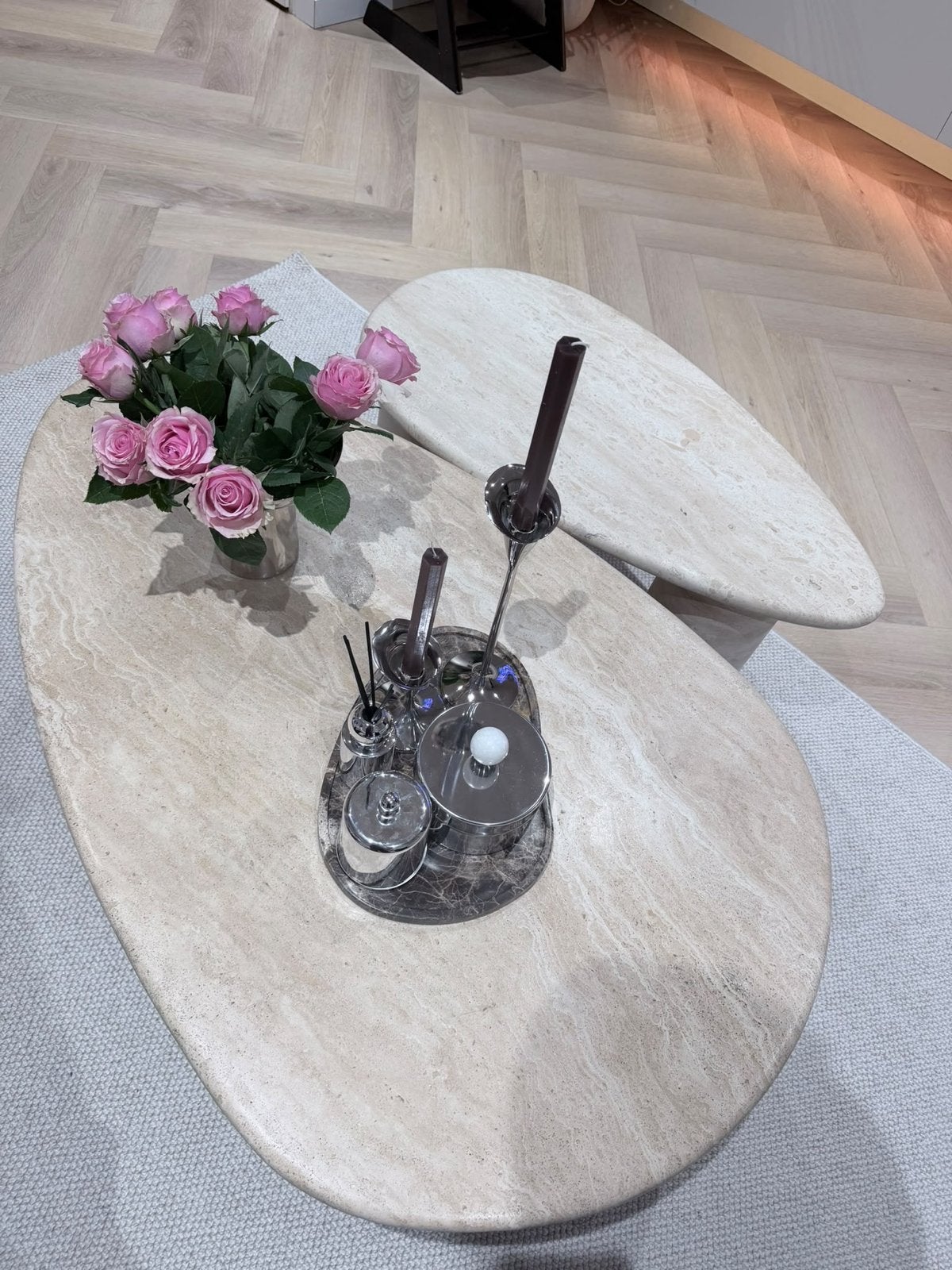 Set van 2 ovale travertin salontafels, Huis en Inrichting, Ophalen, Overige materialen, Minder dan 55 cm, Zo goed als nieuw