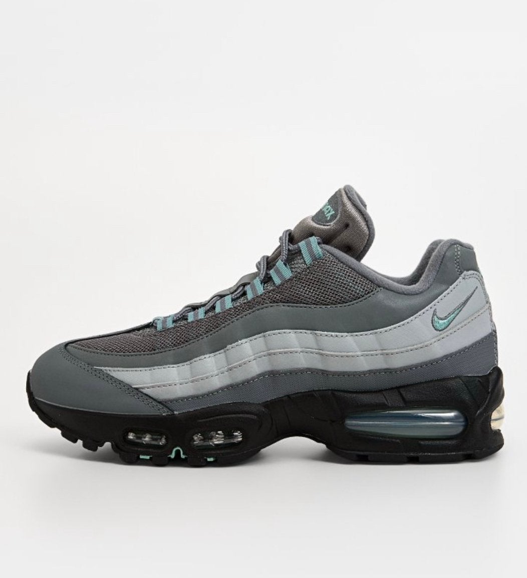 Nike Air Max 95 ‘Smoke Grey Cannon’ - maat 43, Kleding | Heren, Schoenen, Product.Safety.ENEA@nike.com, Overige kleuren, Nike