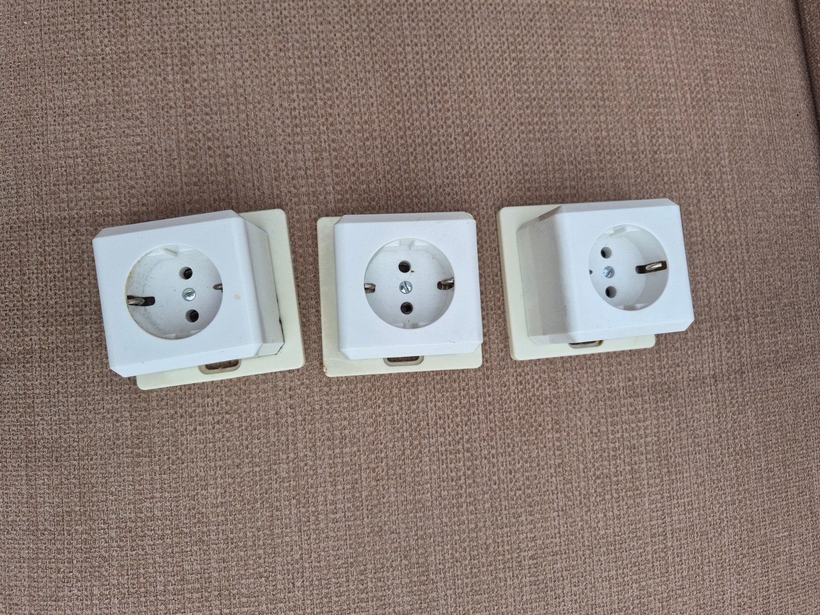 3 wandcontactdozen opbouw, Ophalen, Gebruikt