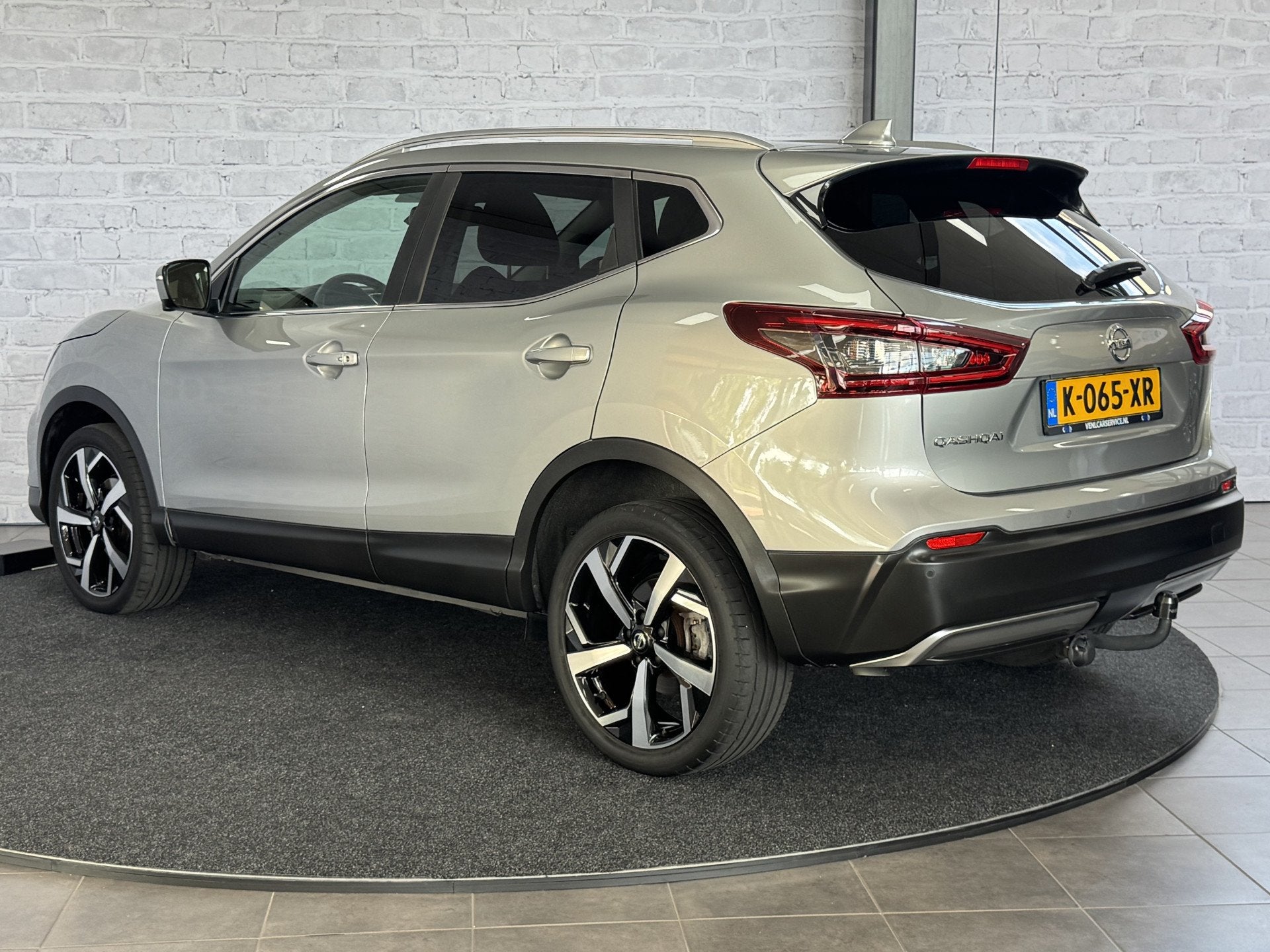 Nissan QASHQAI 1.3 MHEV Xtronic Tekna Plus Pano Leder Trekha, Gebruikt, Zwart, 4 cilinders, 1209 kg