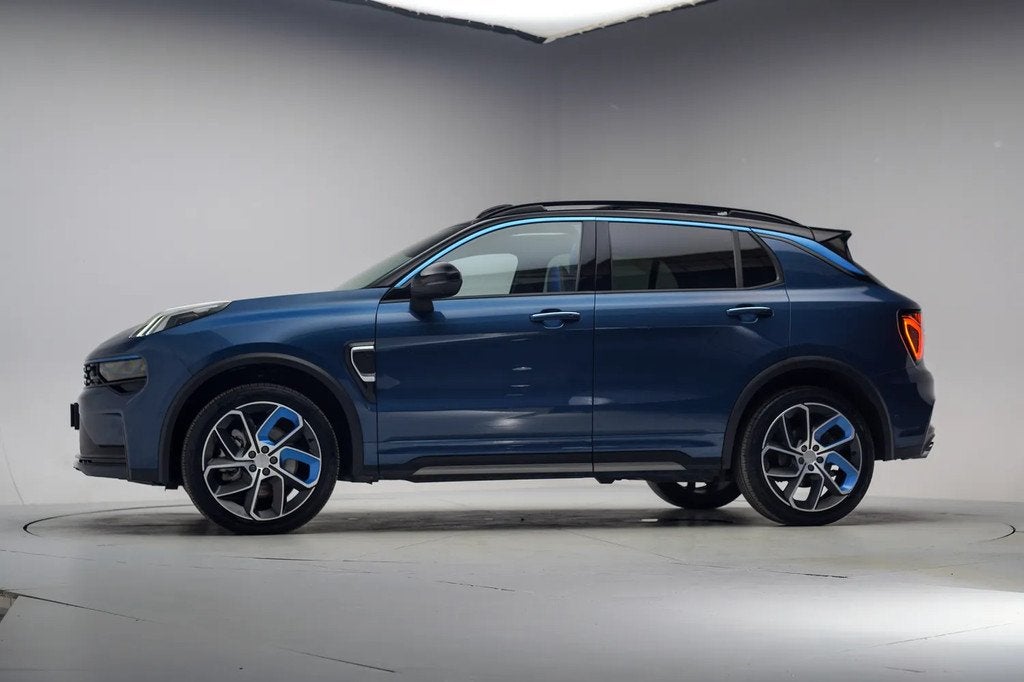 Lynk & Co 01 1.5 PHEV MY23 [ Zwarte hemel Pano Navi ], Auto's, Lynk & Co, Automaat, Blauw, Automatische klimaatregeling, Bedrijf
