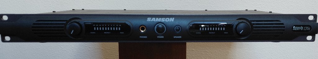 Versterker Samson Servo 120a, Zo goed als nieuw, 60 tot 120 watt, Stereo, Ophalen