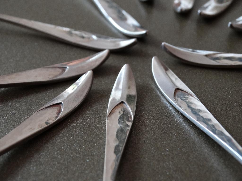 Hamergeslagen art deco lepeltjes, 12 stuks, slaghamer zilver, Verzenden, Zilver