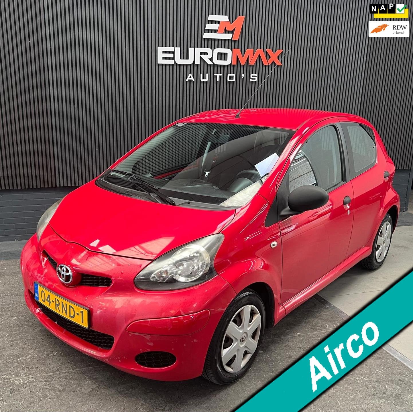 Toyota Aygo 1.0-12V Now 1e Eigenaar - NAP - Elektr. Raam, Auto's, Voorwielaandrijving, Euro 5, Stof, Gebruikt