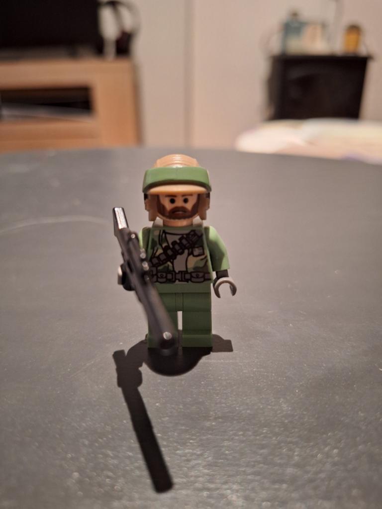 SW0240 - Endor Rebel Commando (bearded) - LEGO Star Wars, Ophalen of Verzenden
