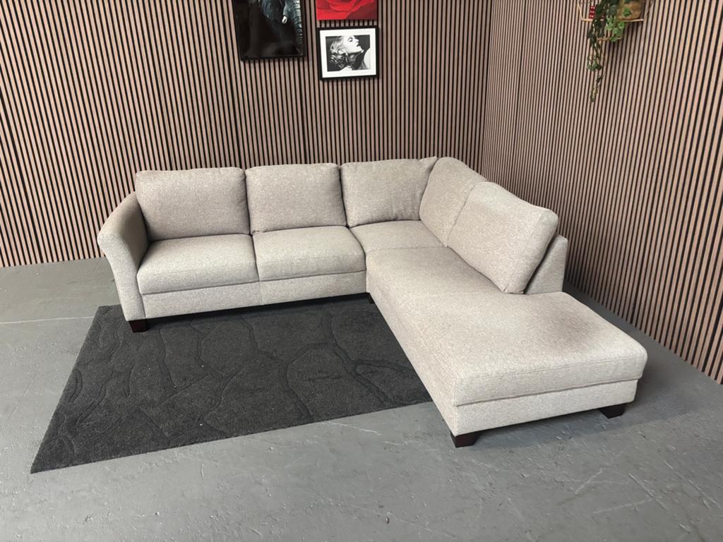 GRATIS LEVERING Hoekbank Grijs 250x240 GEREINIGD, Huis en Inrichting, Banken | Bankstellen, 250 tot 300 cm, Hoekbank, Ophalen of Verzenden