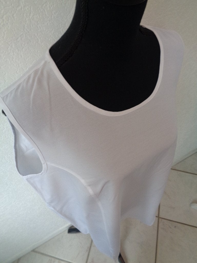 chalou maat 48 oksel tot oksel 62 cm, Wit, Maat 46/48 (XL) of groter, Chalou, Ophalen of Verzenden