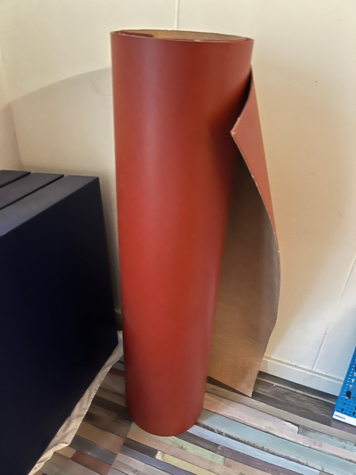 Forbo Marmoleum Solid Berlin Red 3352 - ca. 2,5m², Ophalen, Overige typen, Nieuw, Minder dan 5 m²