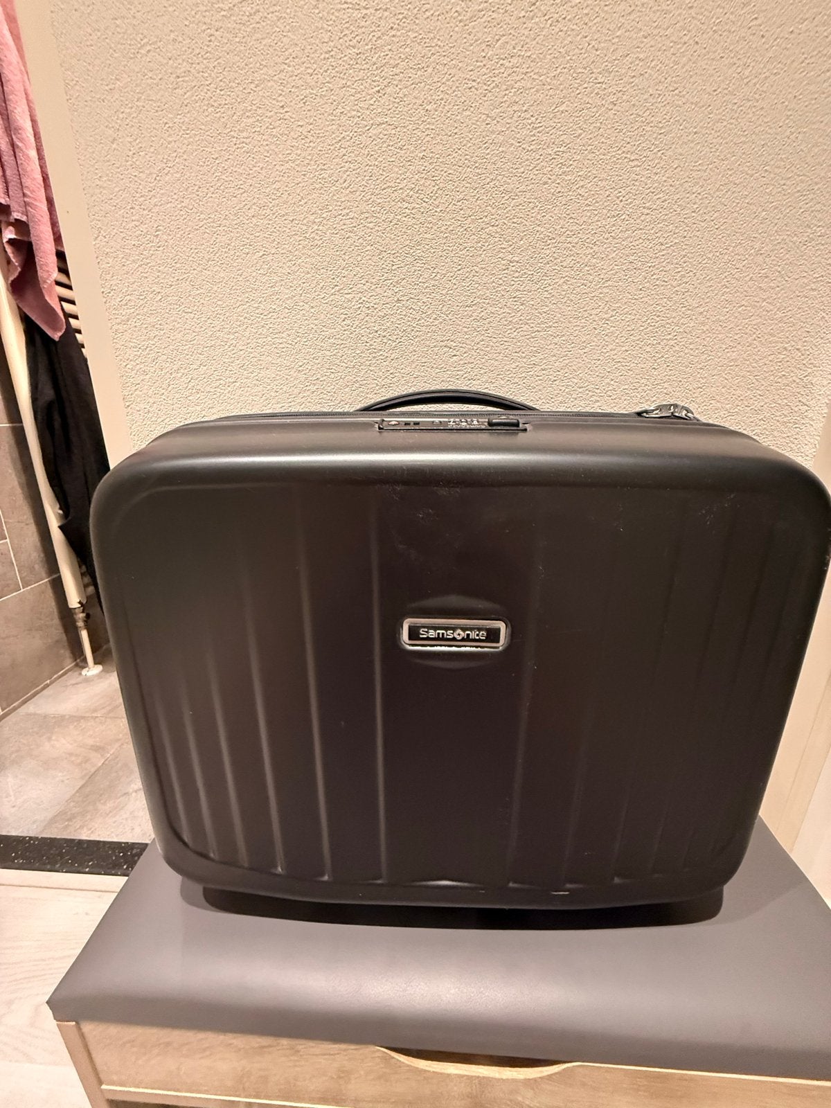 Samsonite Koffer Zwart - Handbagage met Wieltjes, 40 tot 60 cm, 30 cm of meer, Gebruikt, Zwart