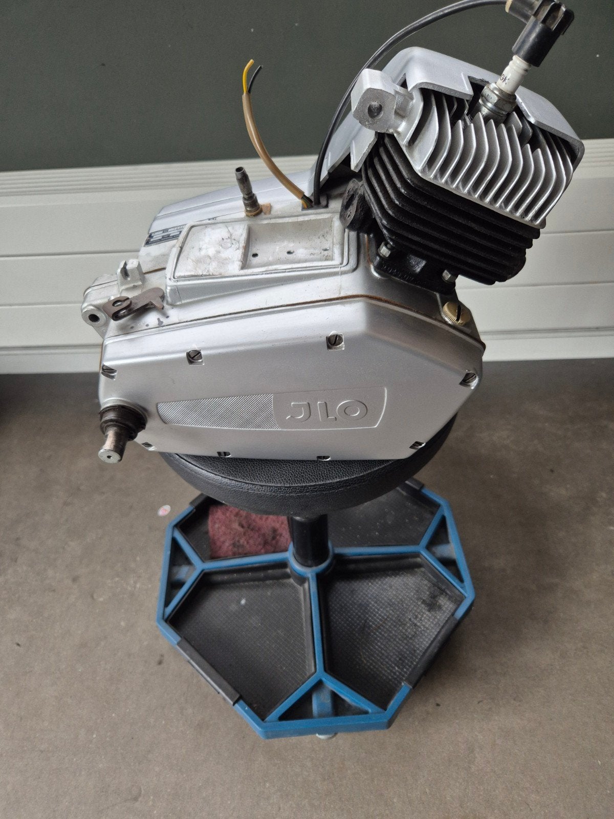 Jlo g49  motor, Ophalen of Verzenden, Blok, Overige merken
