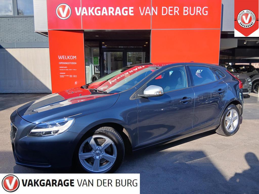 Volvo V40 2.0 T2 Momentum NIEUWE APK, Nieuwe Remblokken! RIJ, Voorwielaandrijving, 12 maanden, Stof, Gebruikt