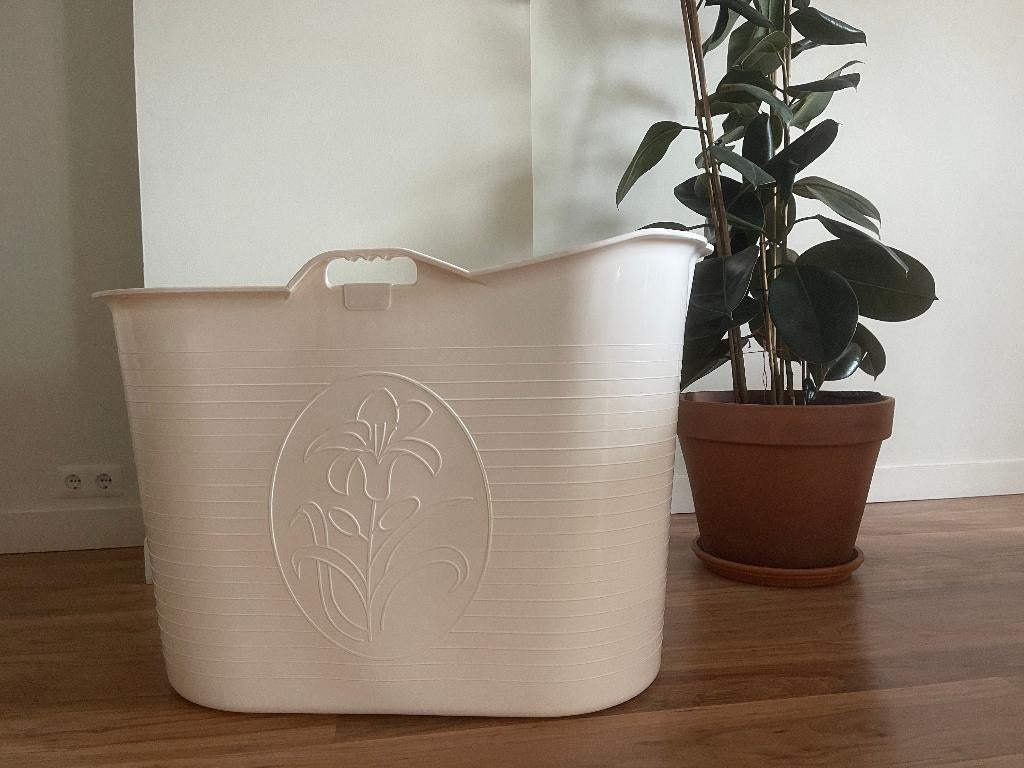 Bath Bucket | plastic bad voor volwassenen, Huis en Inrichting, Badkamer | Badkamermeubels, Ophalen, Gebruikt, Overige typen, 50 tot 100 cm